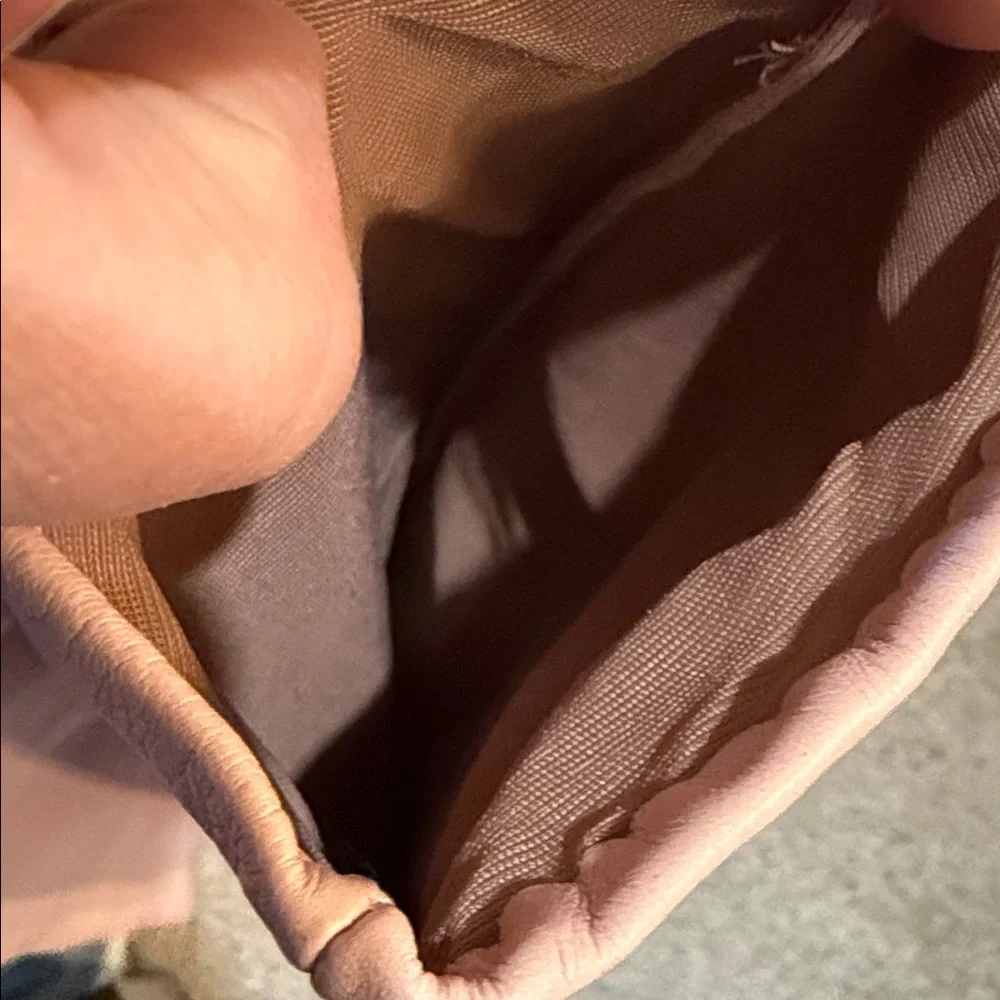 Isotoner Soft Pink Leather Gloves - Picture 6 of 6